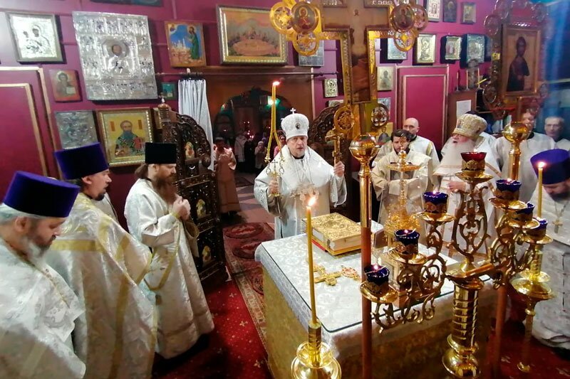 Божественная литургия в Навечерие Рождества Христова